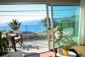 Гостиница Porto Santo Balcony View House  Драгоаль